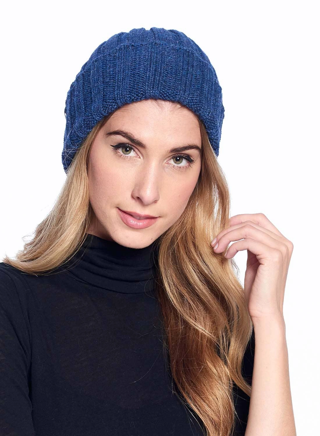 Azul Accordion Alpaca Beanie: Cozy Blues for Your Head