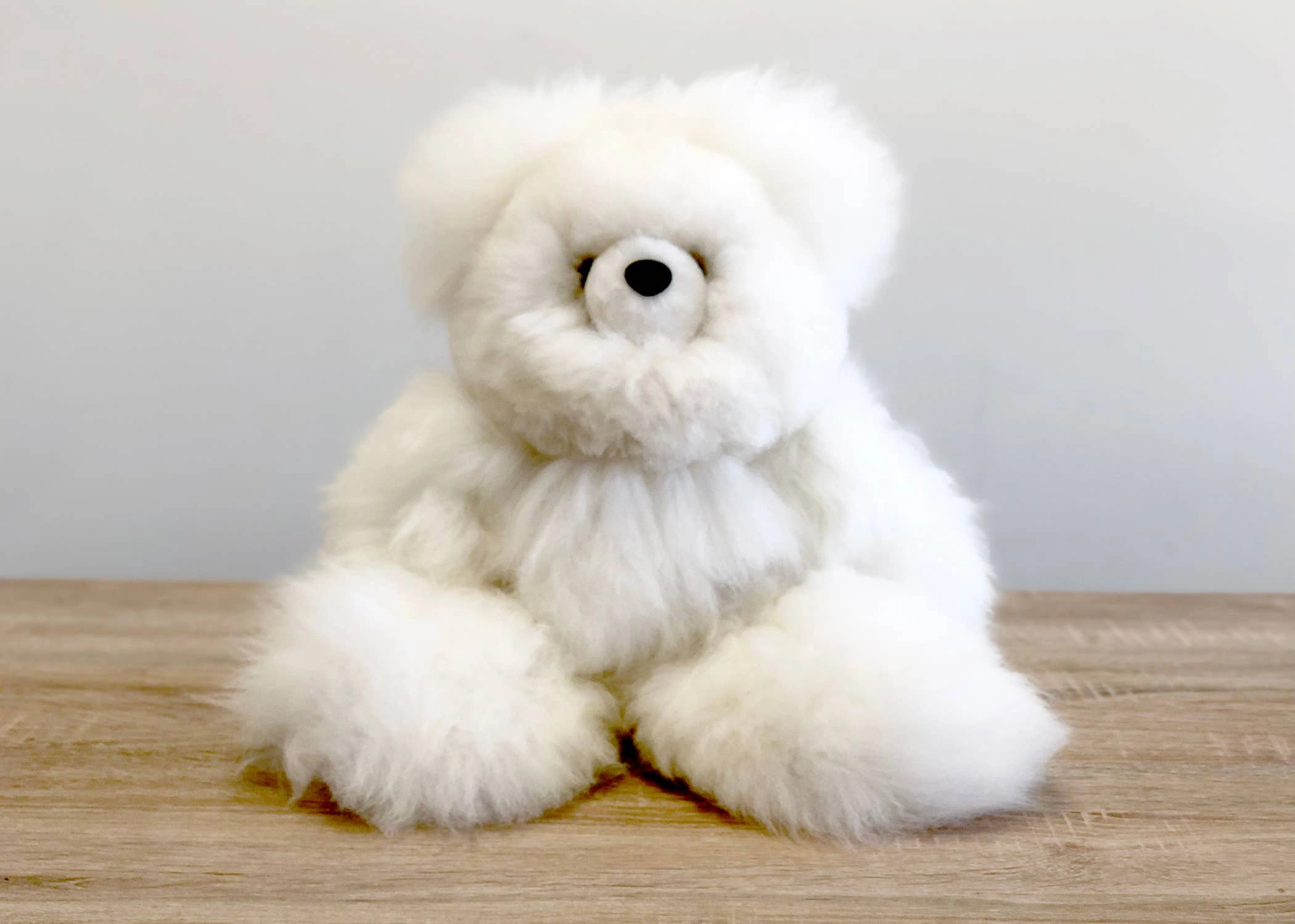 Giant Cozy Alpaca Plushie - The Ultimate Huggable Friend